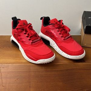 Jordan Max 200. Jumpman 23 size 9.5